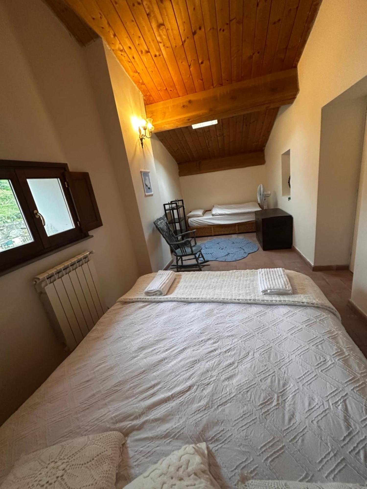 Il Suono Del Fiume Apartment Bagnone Bagian luar foto