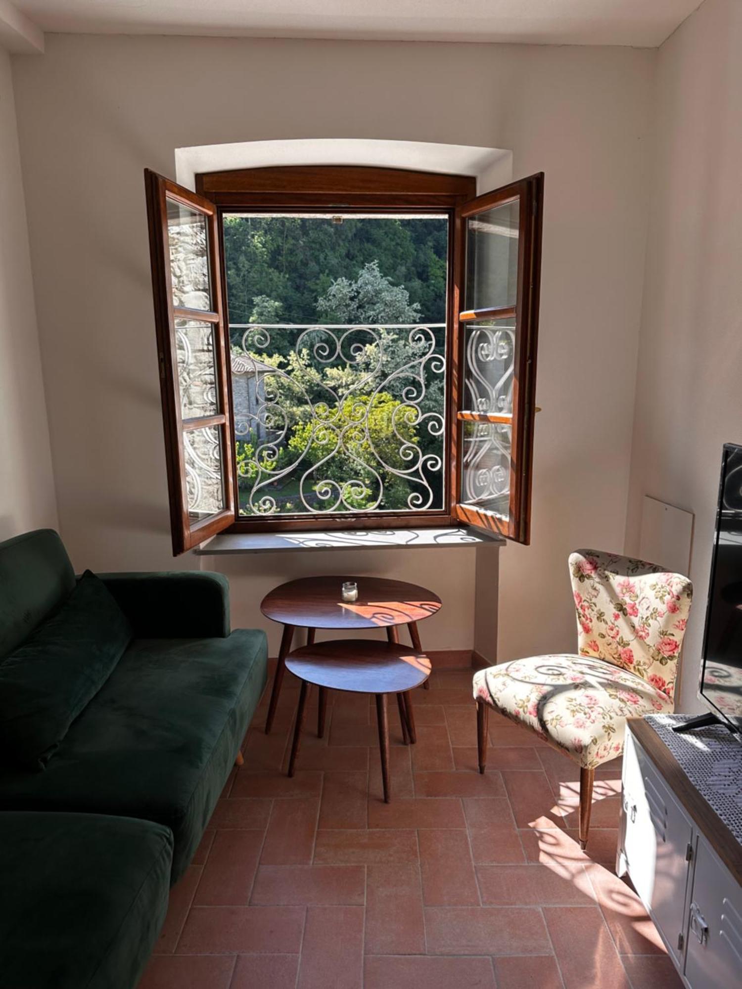 Il Suono Del Fiume Apartment Bagnone Bagian luar foto
