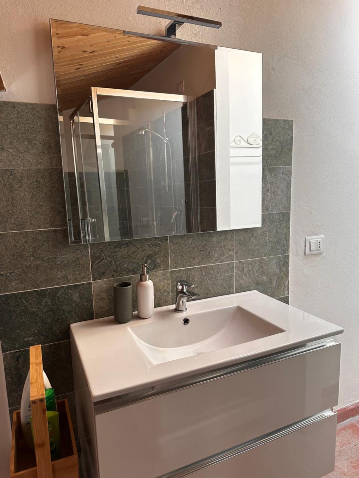 Il Suono Del Fiume Apartment Bagnone Bagian luar foto